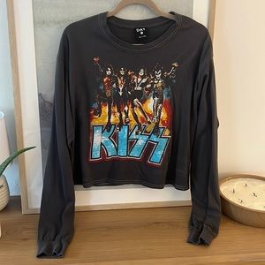 Kiss Long Sleeve Cropped T Shirt